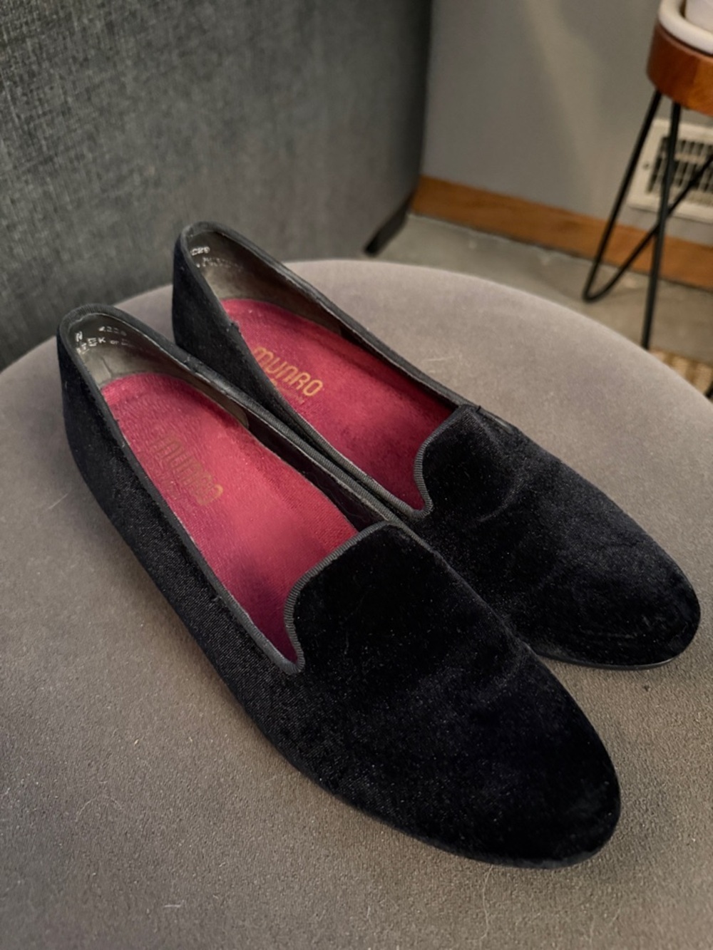Munro Black Velvet Cerise Smoking Slipper Loafers Womens 9